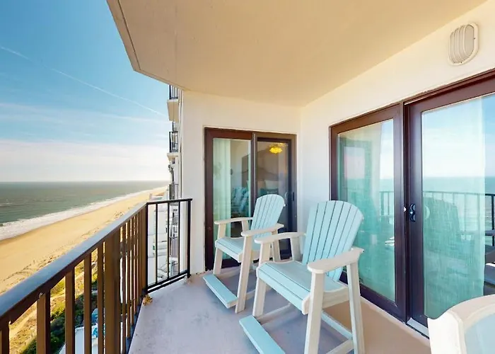 Luxury Beachfront With Shared Indoor & Outdoor Pools Free Wifi & Ocean Views