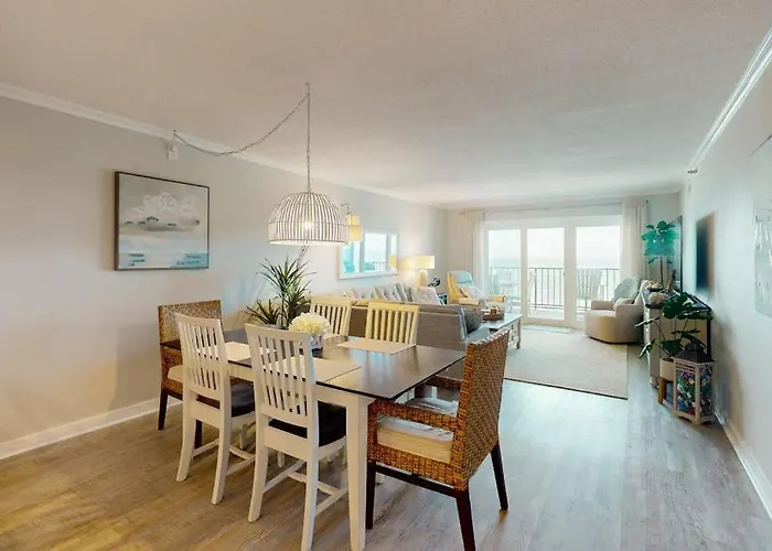 Holiday home Luxury Beachfront With Shared Indoor & Outdoor Pools Free Wifi & Ocean Views Ocean City
