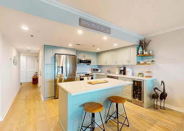Holiday home Luxury Beachfront With Shared Indoor & Outdoor Pools Free Wifi & Ocean Views *