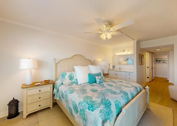 Holiday home Luxury Beachfront With Shared Indoor & Outdoor Pools Free Wifi & Ocean Views Ocean City